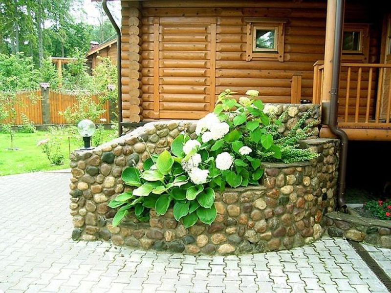 Крыльцо из камней