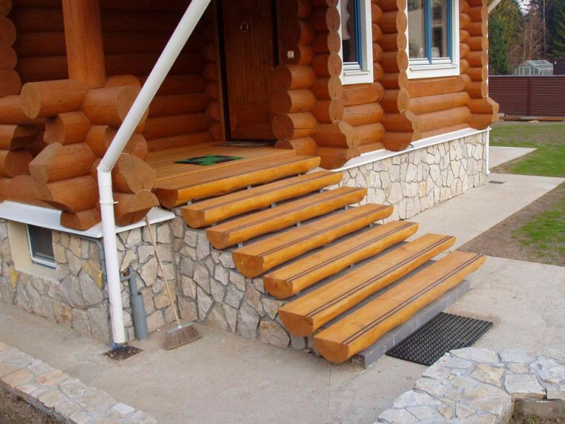 Делаем деревянное крыльцо дома своими руками