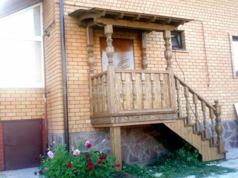 Делаем деревянное крыльцо дома своими руками